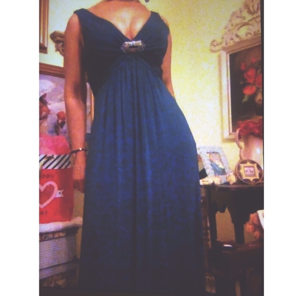 BCBGMAXAZRIA BROOCH SLEEVELESS GOWN DRESS Size 4 - Picture 4 of 8